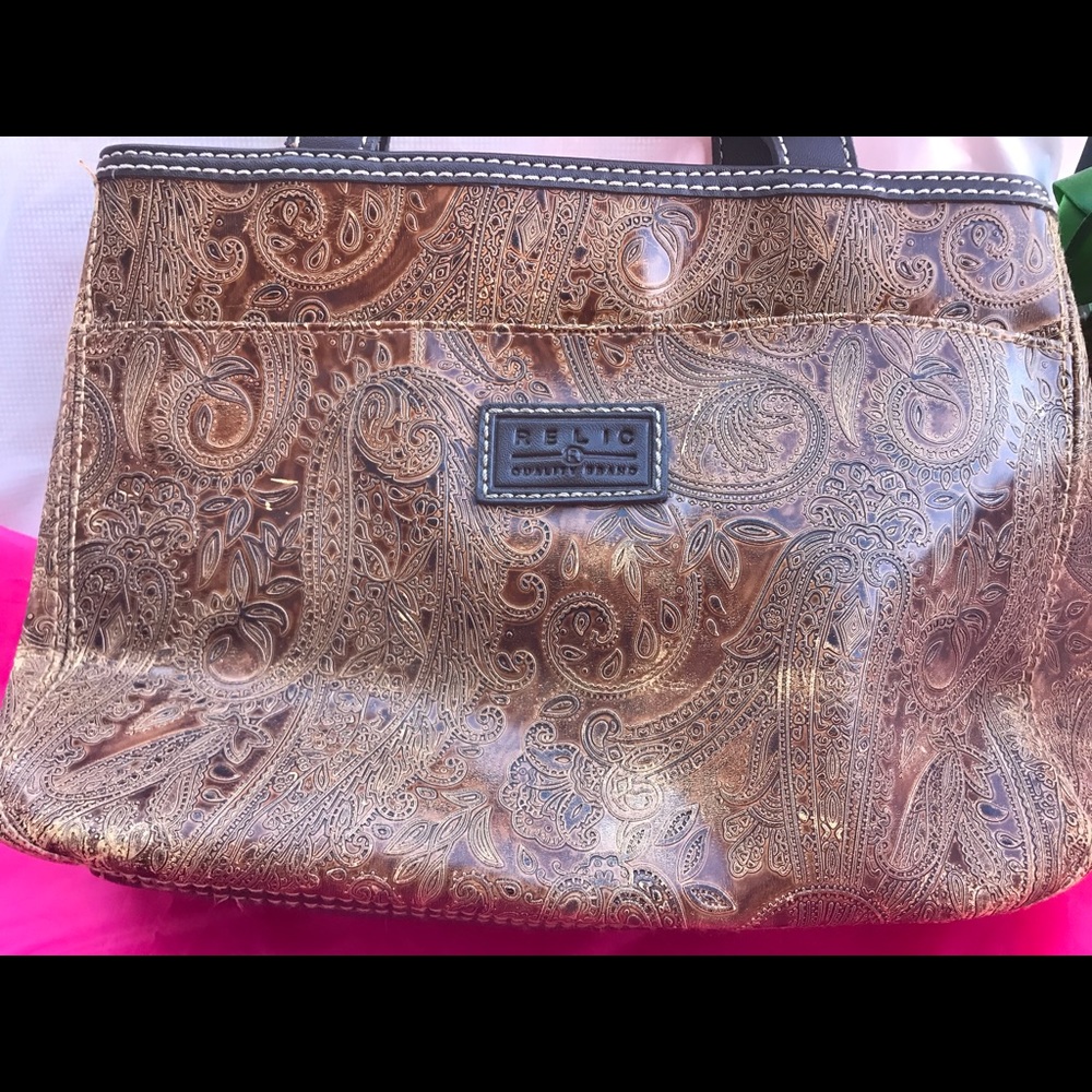 Relic Shoulder Bag - Picture 2 of 5